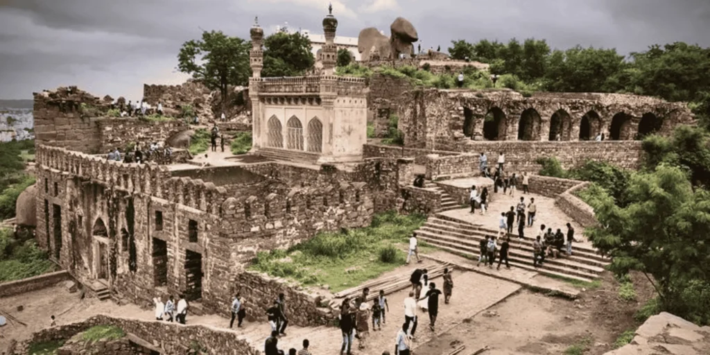 Places to Visit Delhi with Friends